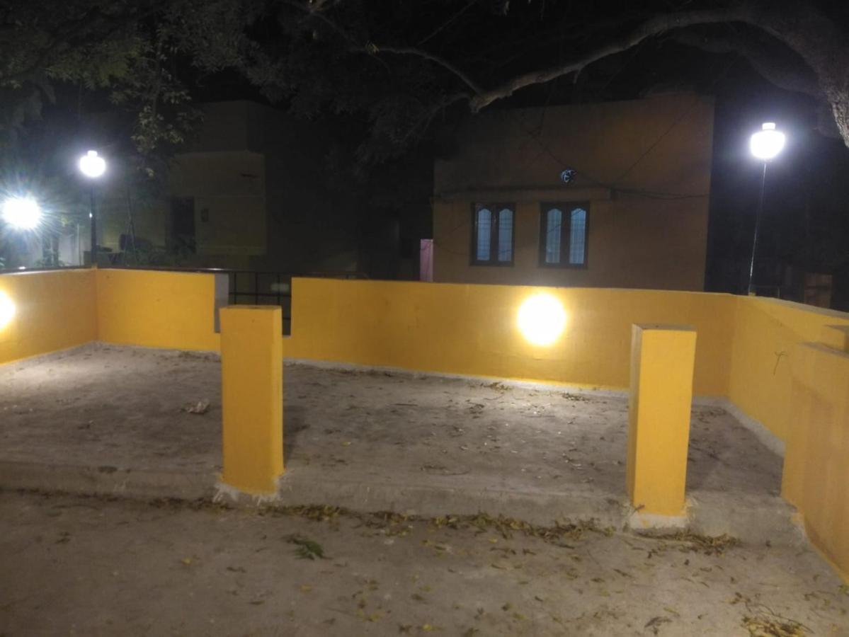 Nks Homestay Pondicherry Eksteriør bilde