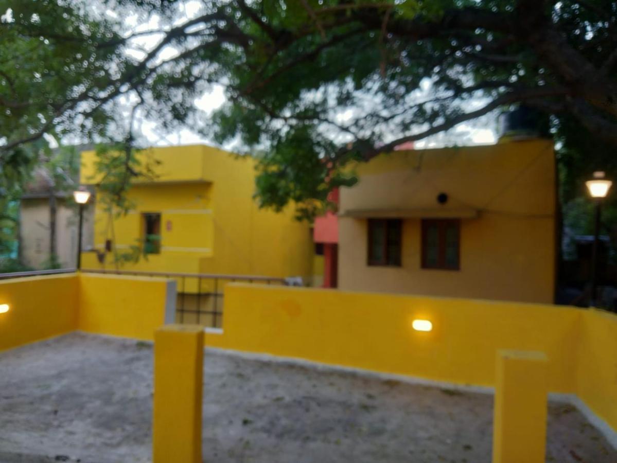Nks Homestay Pondicherry Eksteriør bilde